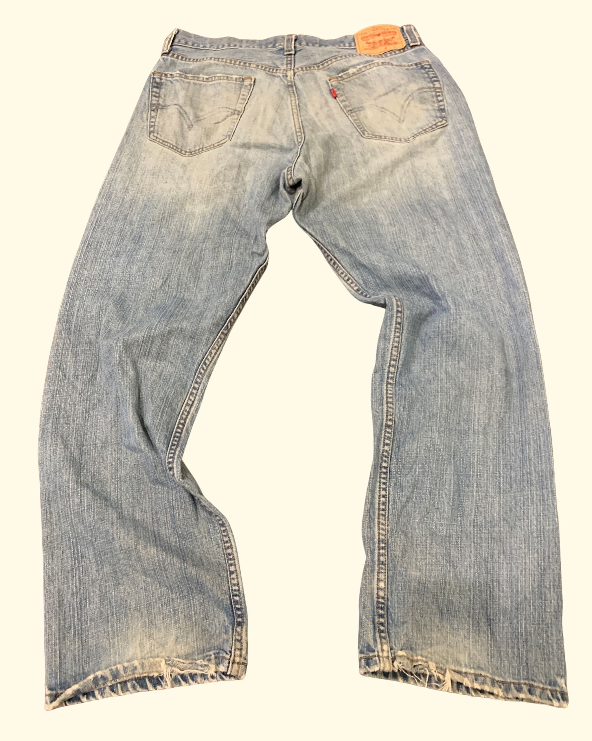 90's Levi's Coupe Regular Made In Mexico Distressed Light Blue Denim W34 L30