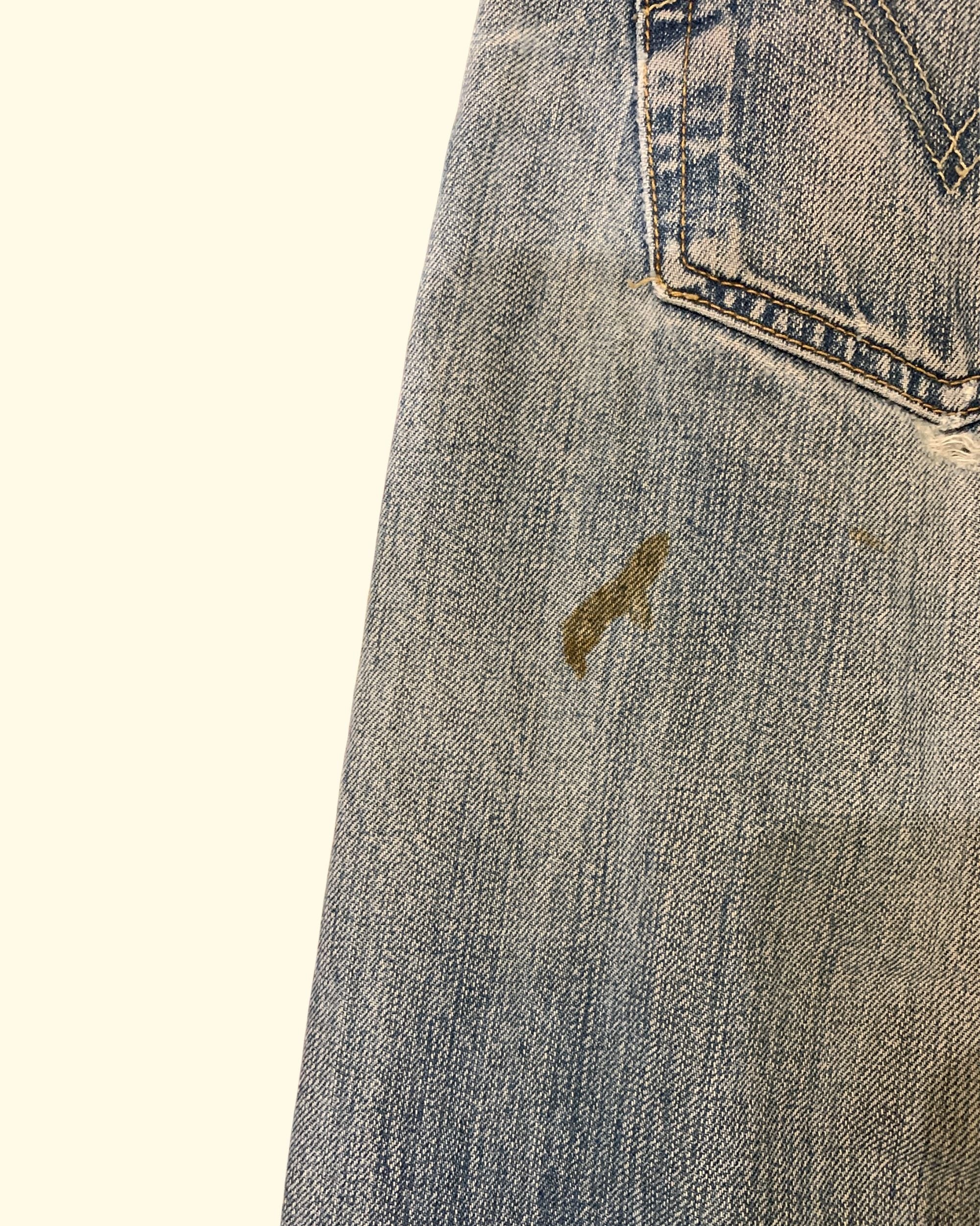 Y2K Levi's 501 Distressed Medium Blue Denim W32 L32