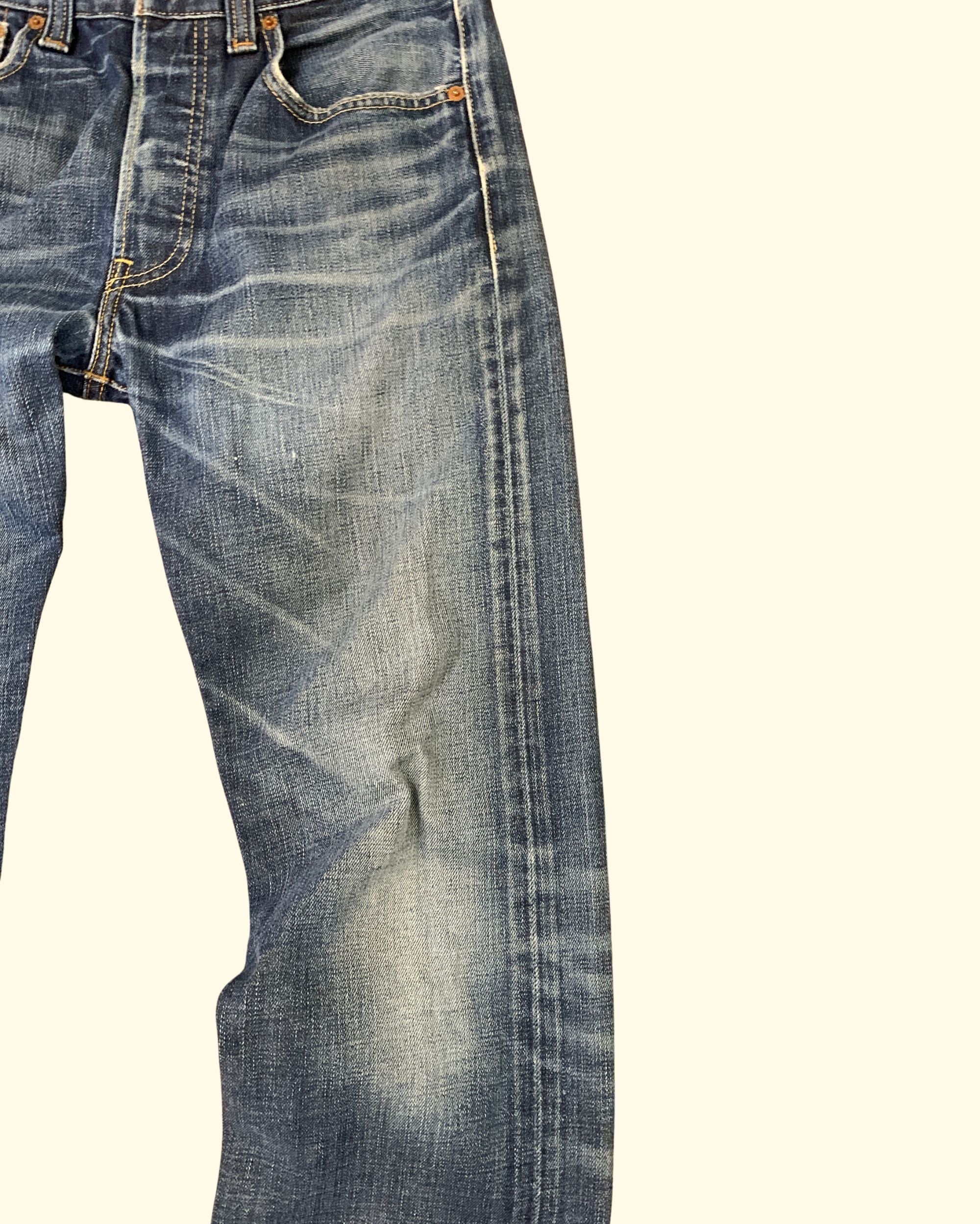 Vintage Levi's 501 Jeans W31 L34 Dark Wash Y2K