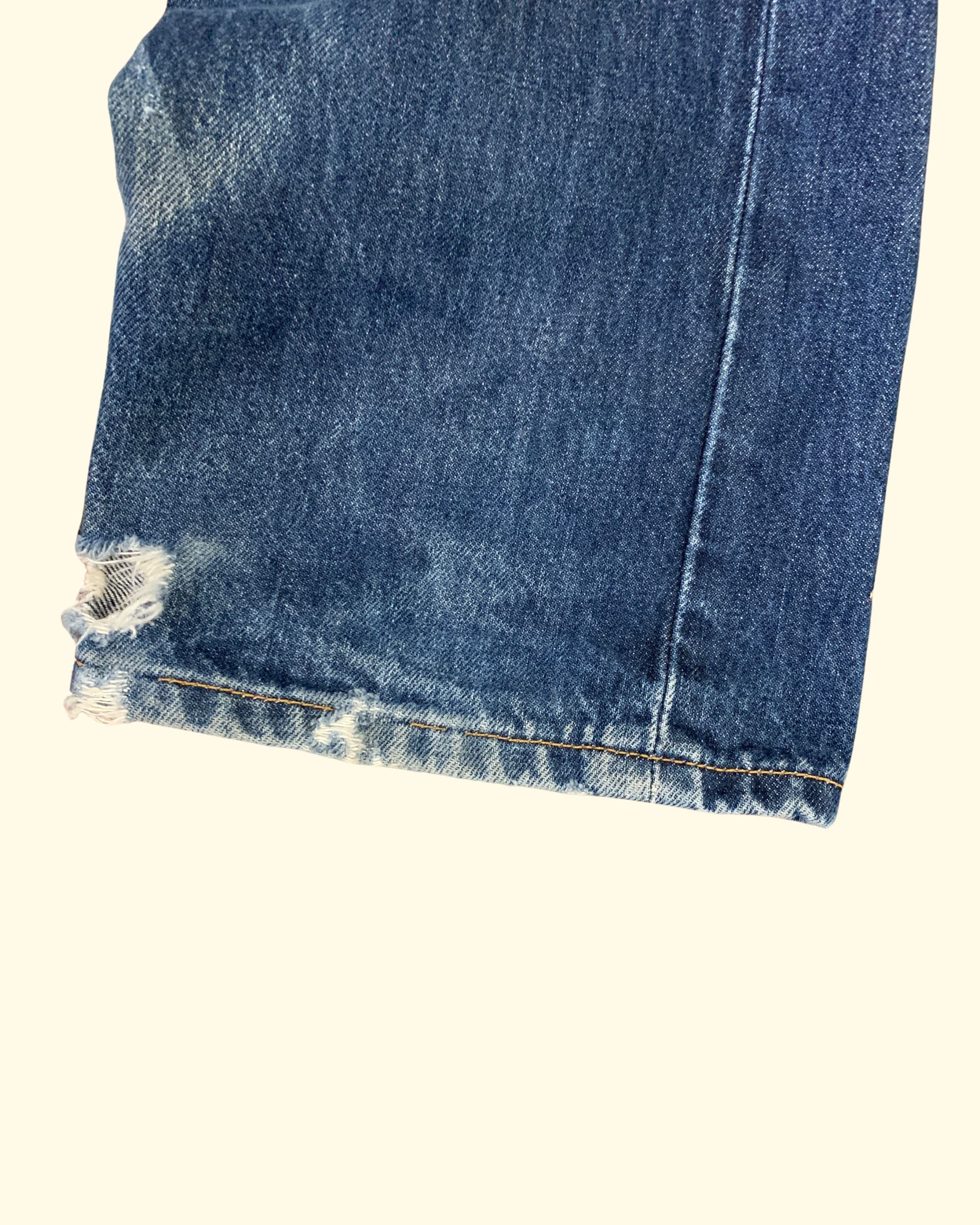 Vintage Levi's 501 Jeans W34 L36 Distressed Dark Wash Y2K