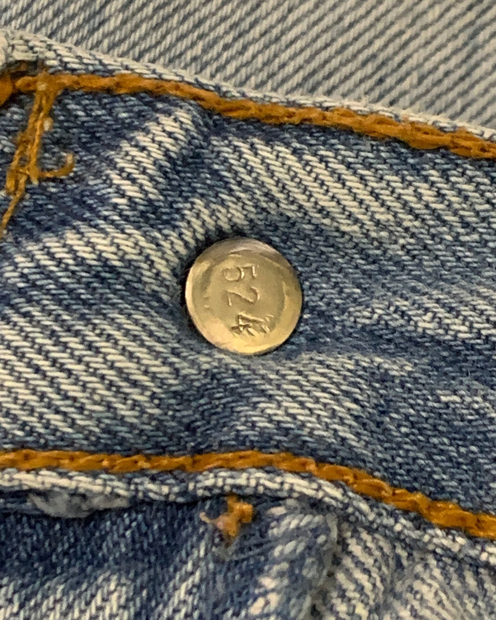 Vintage Levi's 501 USA Jeans W26 L34 Light Wash 90s Made in USA