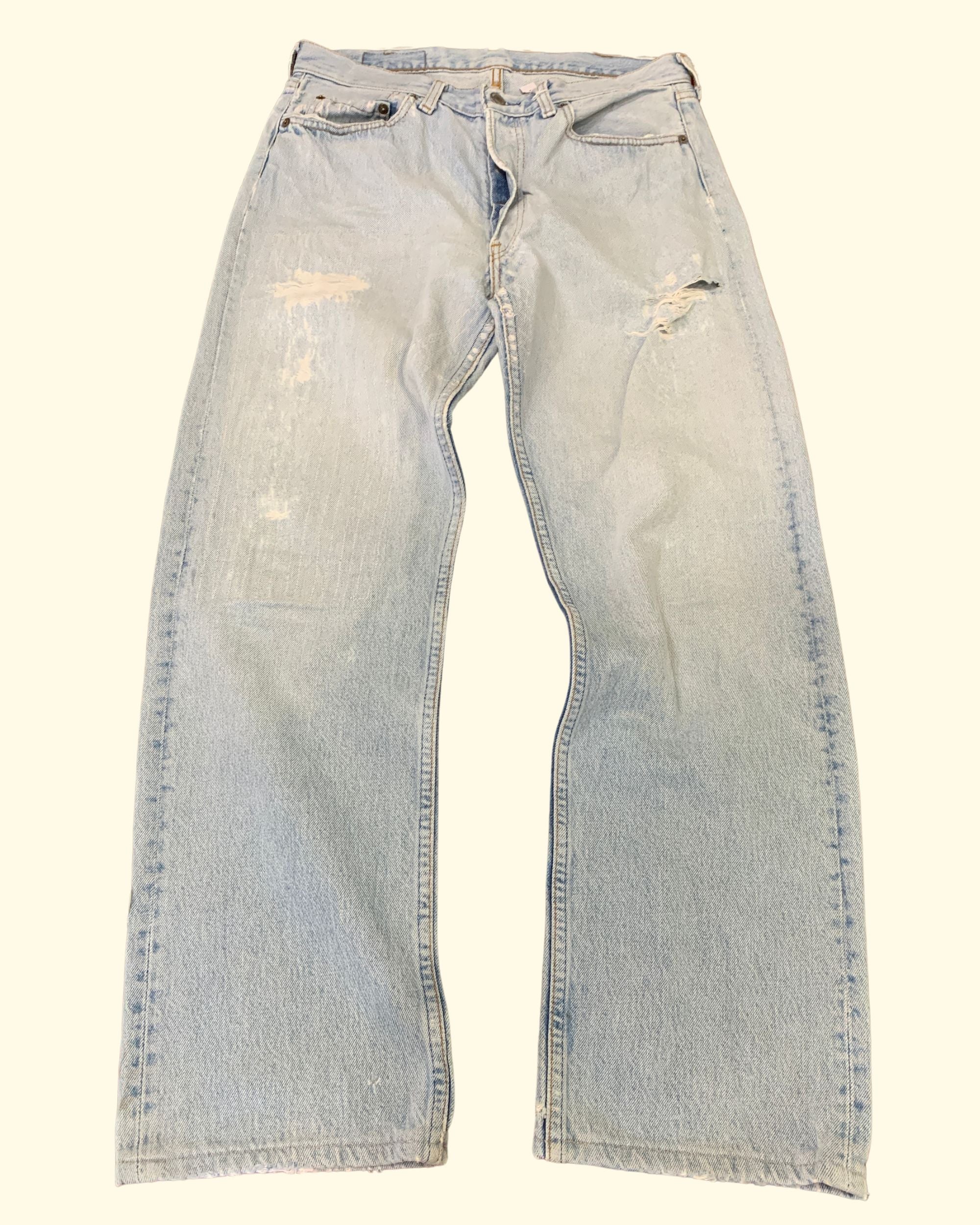 Vintage Levi's 501 USA Jeans W33 L36 Light Wash Distressed 90s Made in USA