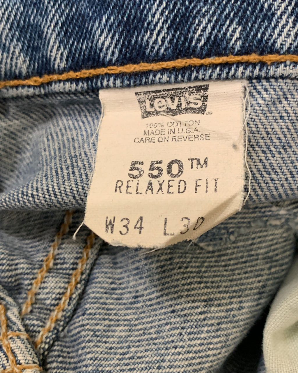 Vintage Levi's 550 Relaxed Fit Jeans Made in USA W34 L30 Light Wash