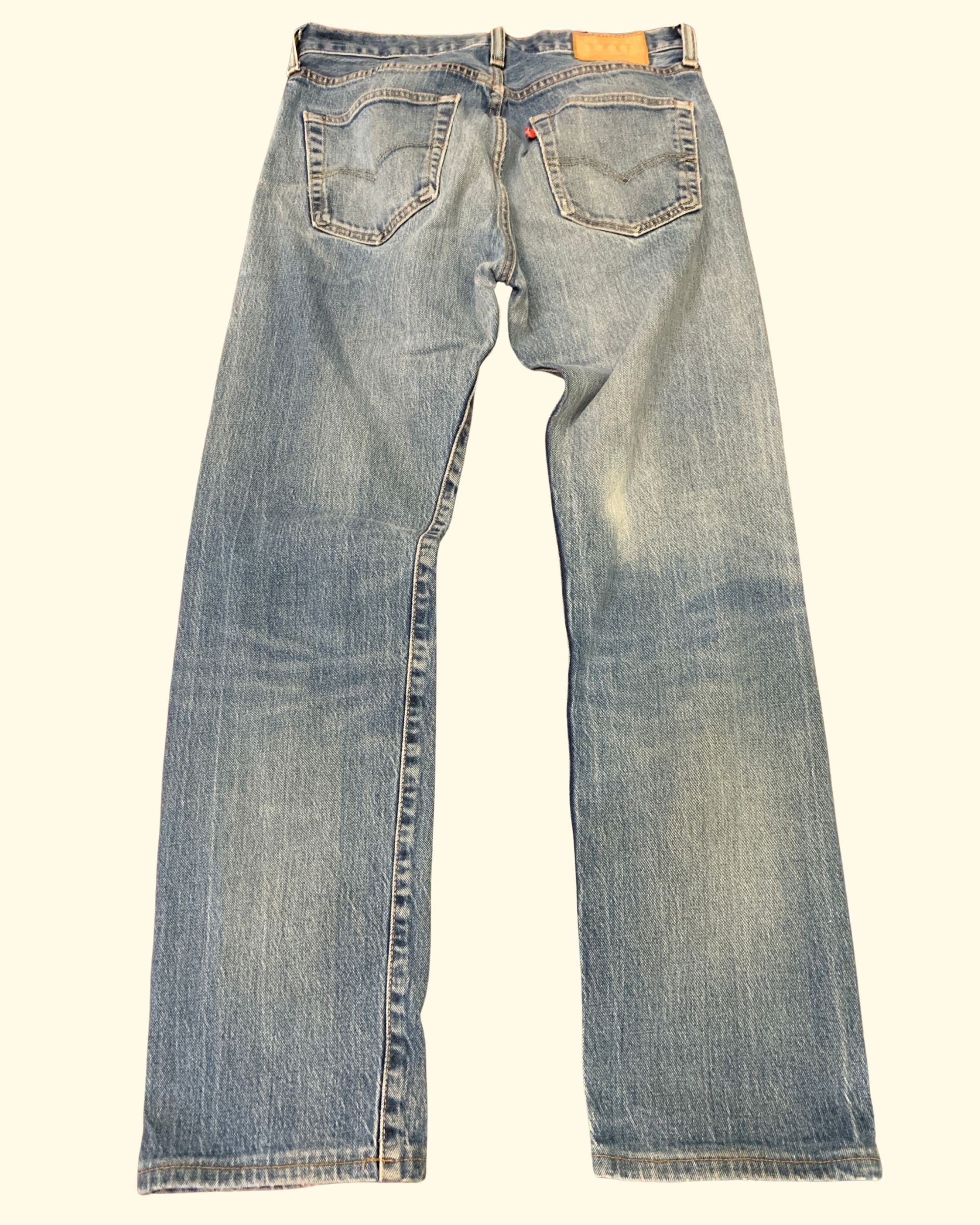 Vintage Levi's Premium 501 Jeans W32 L34 Light Wash Distressed Y2K